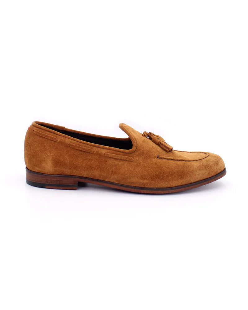 Shop Handmade Italian Suede Moccasin in Tan (809-4) or browse our range of hand-made Italian moccasins for men in leather or suede in-store at Aliverti Durban or Cape Town, or shop online. We deliver in South Africa & offer multiple payment plans as well as accept multiple safe & secure payment methods.