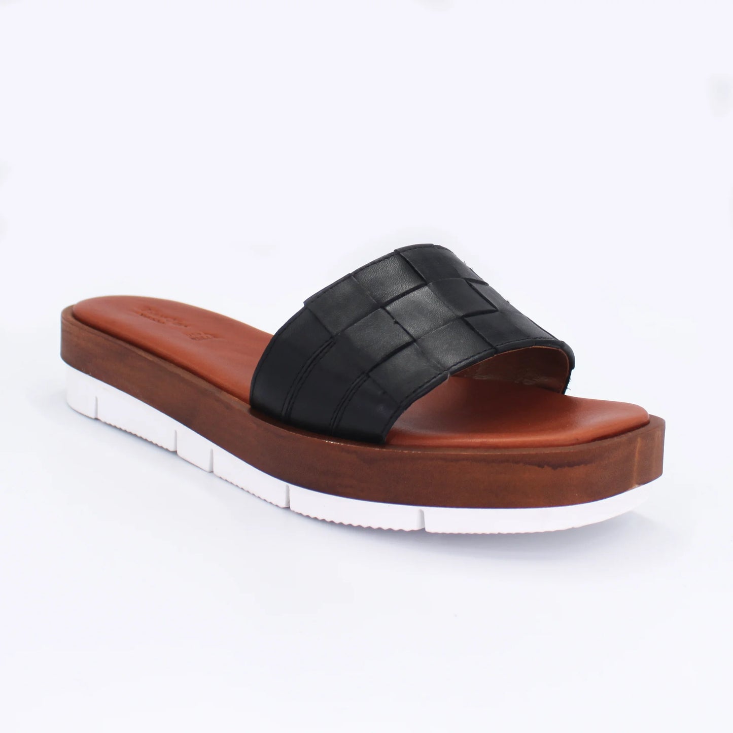Shop Handmade Italian Leather Sandal in Nero Black (2150) or browse our range of hand-made Italian sandals for women in leather or suede in-store at Aliverti Durban or Cape Town, or shop online. We deliver in South Africa & offer multiple payment plans as well as accept multiple safe & secure payment methods.