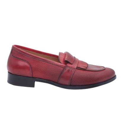 Shop Handmade Italian Leather Moccasin in Red (10690) or browse our range of hand-made Italian moccasins for women in leather or suede in-store at Aliverti Durban or Cape Town, or shop online. We deliver in South Africa & offer multiple payment plans as well as accept multiple safe & secure payment methods.