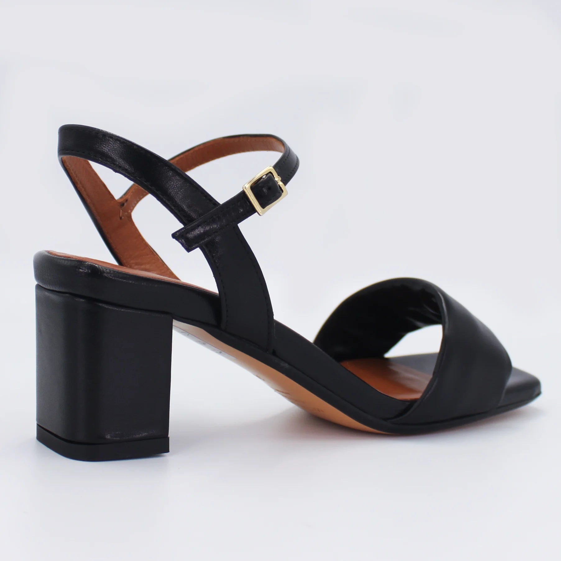 Shop Handmade Italian Leather Block Heel for Women in Black (2529) or browse our range of hand-made Italian heels for women in leather or suede in-store at Aliverti Durban or Cape Town, or shop online. We deliver in South Africa & offer multiple payment plans as well as accept multiple safe & secure payment methods.