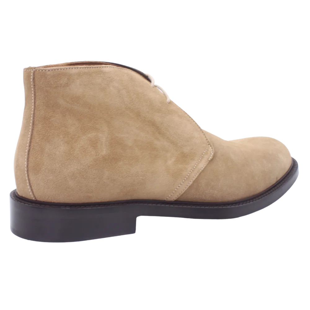 Shop Handmade Italian Suede Chukka Boot in Tan (807) or browse our range of hand-made Italian boots for men in leather or suede in-store at Aliverti Durban or Cape Town, or shop online. We deliver in South Africa & offer multiple payment plans as well as accept multiple safe & secure payment methods.