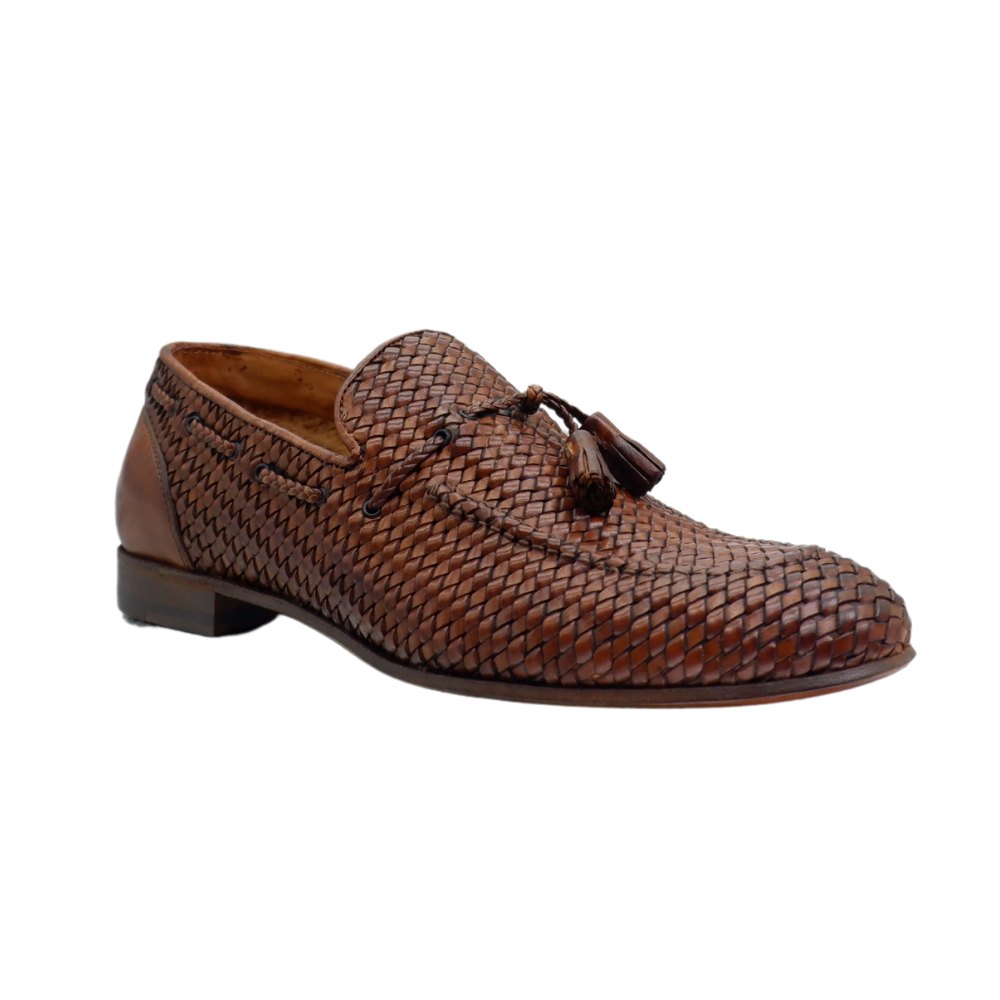 Shop Handmade Italian leather moccasin with tassels in Brown (9495) or browse our range of hand-made Italian moccasins & loafers for men in leather or suede in-store at Aliverti Durban or Cape Town, or shop online. We deliver in South Africa & offer multiple payment plans as well as accept multiple safe & secure payment methods.