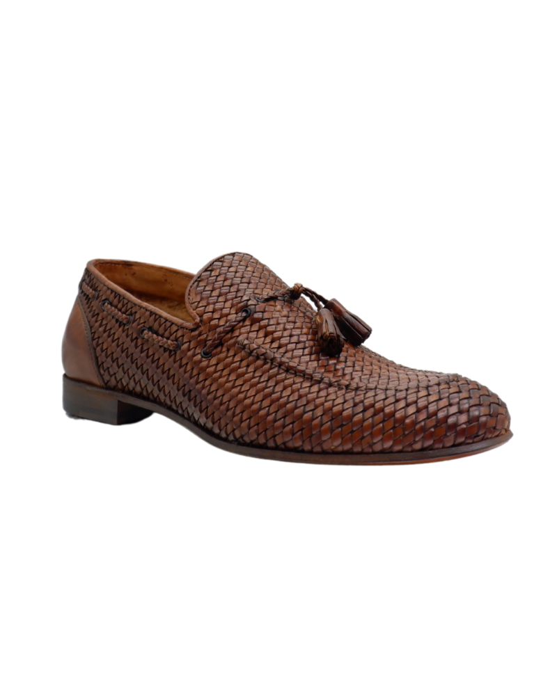 Shop Handmade Italian leather moccasin with tassels in Brown (9495) or browse our range of hand-made Italian moccasins & loafers for men in leather or suede in-store at Aliverti Durban or Cape Town, or shop online. We deliver in South Africa & offer multiple payment plans as well as accept multiple safe & secure payment methods.