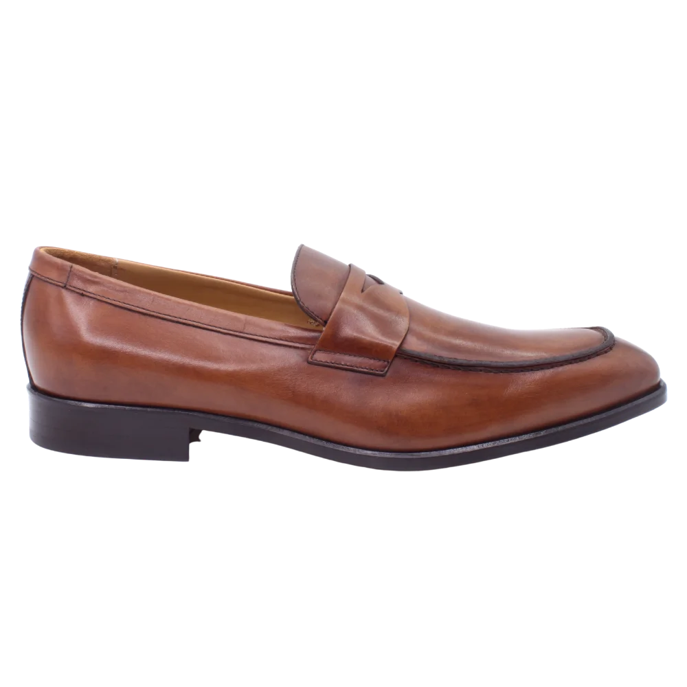 Shop Handmade Italian Leather Moccasin in Brown (8434) or browse our range of hand-made Italian footwear for men in leather or suede in-store at Aliverti Durban or Cape Town, or shop online. We deliver in South Africa & offer multiple payment plans as well as accept multiple safe & secure payment methods.