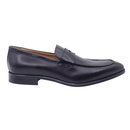Shop Handmade Italian Leather Moccasin in Black (8434) or browse our range of hand-made Italian footwear for men in leather or suede in-store at Aliverti Durban or Cape Town, or shop online. We deliver in South Africa & offer multiple payment plans as well as accept multiple safe & secure payment methods.