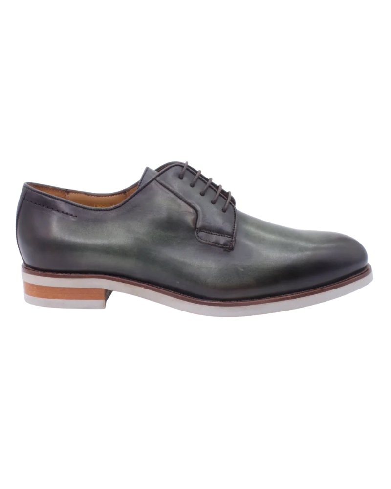 Shop Handmade Italian Leather Derby in Green (8097) or browse our range of hand-made Italian footwear for men in leather or suede in-store at Aliverti Durban or Cape Town, or shop online. We deliver in South Africa & offer multiple payment plans as well as accept multiple safe & secure payment methods.