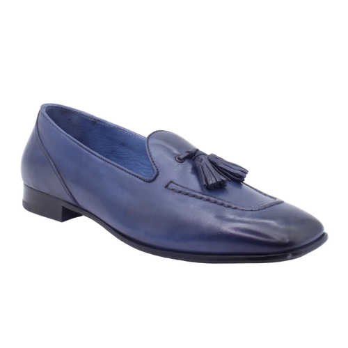 Shop Handmade Italian Leather Moccasin in Blue (10678) or browse our range of hand-made Italian moccasins for women in leather or suede in-store at Aliverti Durban or Cape Town, or shop online. We deliver in South Africa & offer multiple payment plans as well as accept multiple safe & secure payment methods.